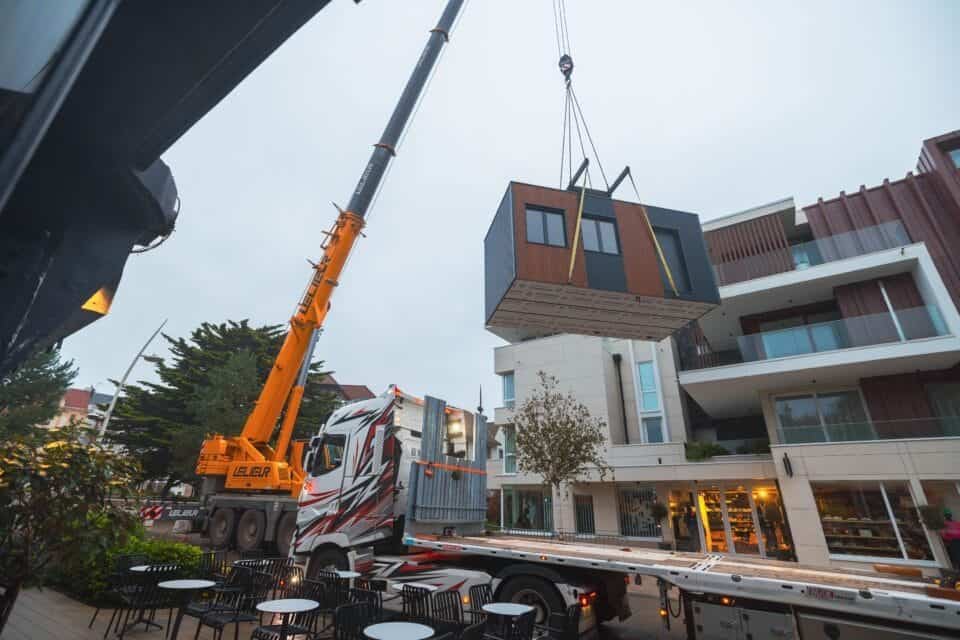 LIVRAISON RAPIDE AVEC GRUTAGE