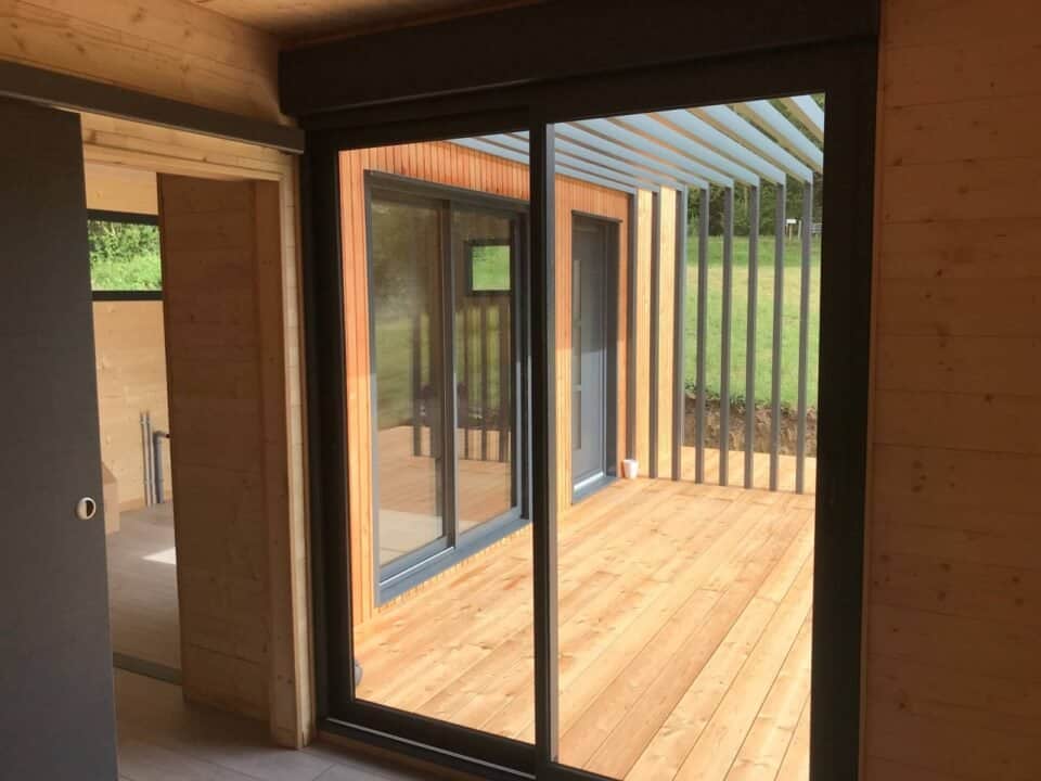 BAIE VITREE EN ALUMINIUM