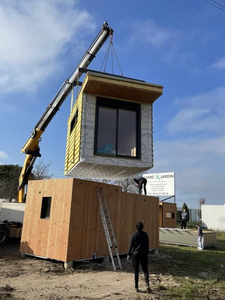 STUDIO avec Chambre à l'étage et terrasse TROPEZIENNE